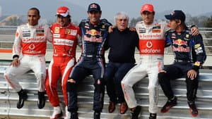 Sebastian's Coming Of Age: The Official Review Of The 2010 FIA Formula One World Championship — foto 1