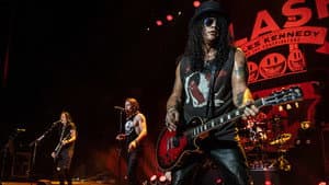 Slash featuring Myles Kennedy & The Conspirators - Living The Dream Tour — foto 2