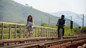 ఊహలు గుసగుసలాడే — foto 2