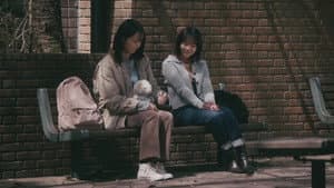 ぬいぐるみとしゃべる人はやさしい — foto 1
