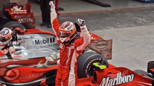 Kimi Made It At Last: The Official Review Of The 2007 FIA Formula One World Championship — foto 1