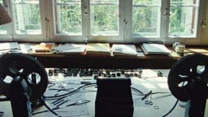 Listening to the Space in My Room — foto 2