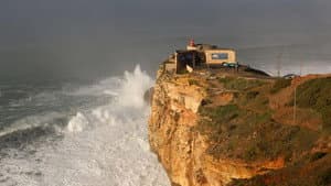 Die perfekte Welle: Big-Wave-Surfen in Portugal — foto 3
