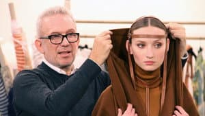 Jean-Paul Gaultier travaille — foto 1