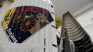 Behind Lucy — foto 1