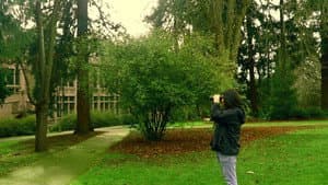 A Man Finds Binoculars — foto 1