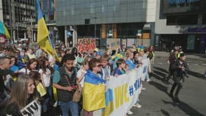 Don't Leave Me Behind: Stories of Young Ukrainian Survival — foto 1
