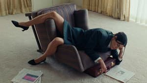 Seeking Comfort In An Uncomfortable Chair — foto 1