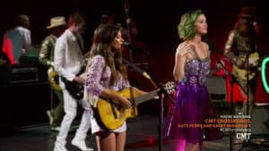 Katy Perry and Kacey Musgraves: CMT Crossroads — foto 2