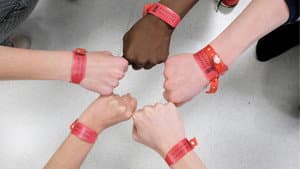 Les Bracelets rouges — foto 12