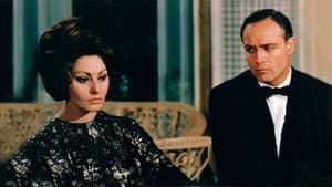 A Countess from Hong Kong — foto 9