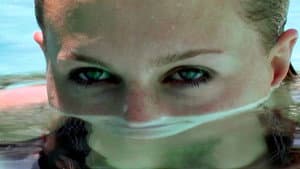 Under Our Skin 2: Emergence — foto 1