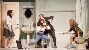 National Theatre Live : A Small Family Business — foto 1
