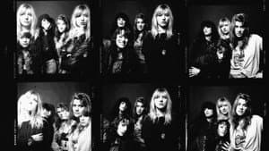 L7: Pretend We're Dead — foto 1