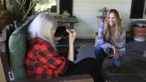 Beyond the Gaze: Jule Campbell's Swimsuit Issue — foto 5