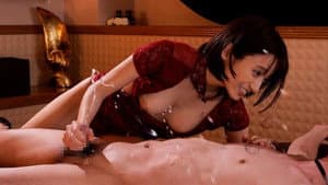射精しても止めない！吹いても止めない！ド痴女たちの凄テク追撃男潮BEST2 — foto 1