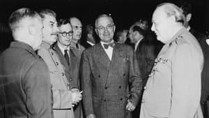 Oliver Stone's Untold History of the United States — foto 2