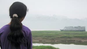 沿江而上 — foto 2
