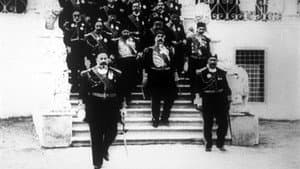 Le Bey de Tunis et les personnages de sa suite descendant l'escalier du Bardo — foto 1