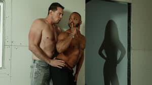 Her Husband's a Bottom — foto 1