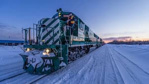 El ferrocarril de las tierras vírgenes de Canadá
