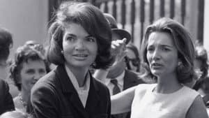 Jackie and Lee: A Tale of Two Sisters — foto 1